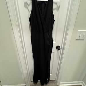 Elegant Black Sleeveless Dress